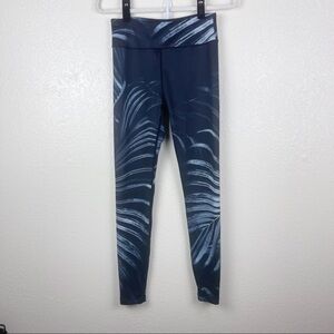 Wise Fool Navy Patterned Yoga Recycled Leggings Size Medium